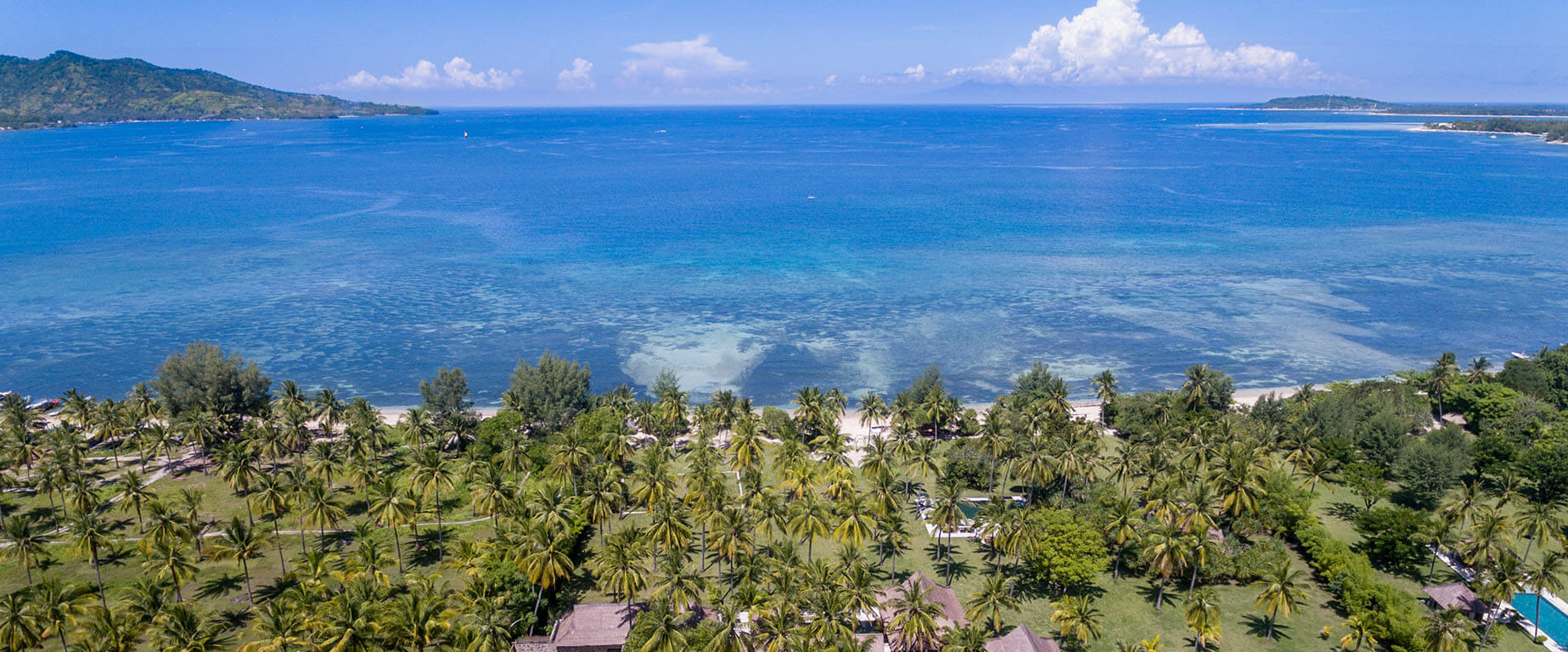 Sira Beach House - Beachfront Tanjung 6 bedroom villa, Lombok